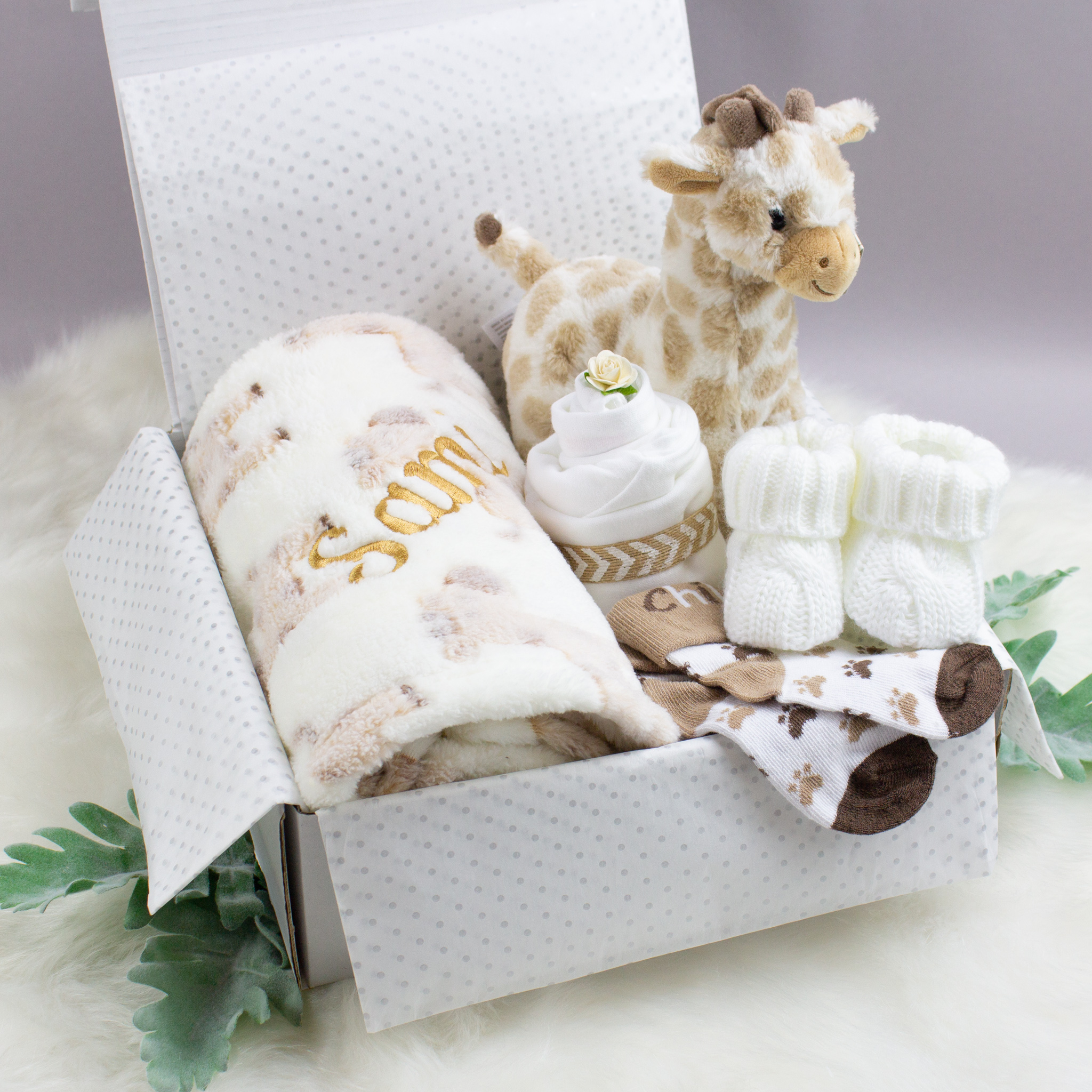 Personalised Unisex Giraffe Baby Gift Hamper - Heavensent Baby Gifts