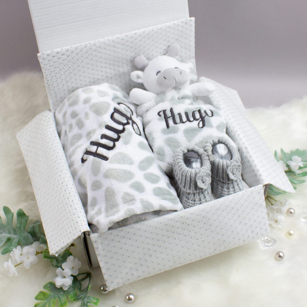 Personalised 'Neutral' Giraffe Baby Gift Hamper - Heavensent Baby Gifts